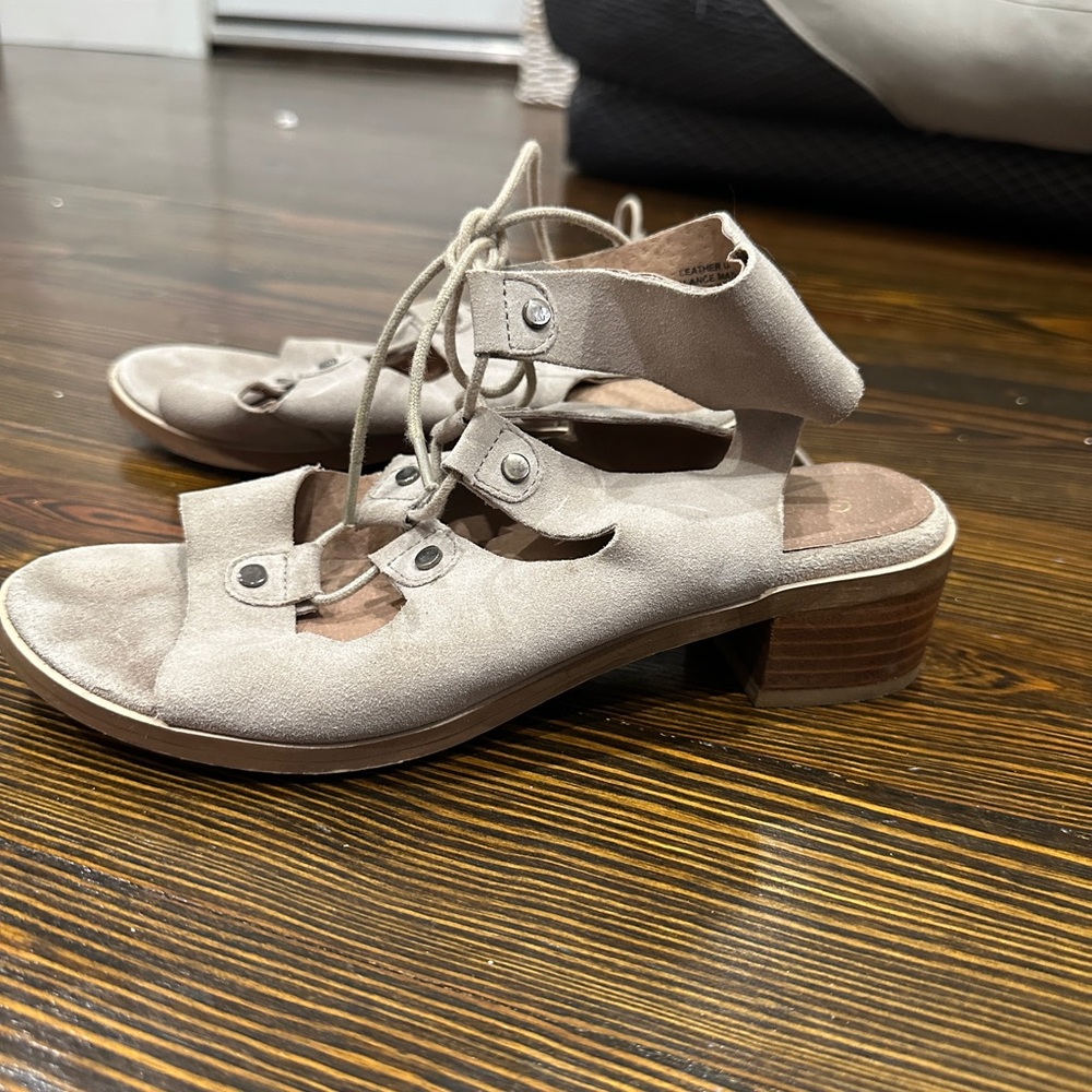 Seychelles Women's Sandals in Light Gray